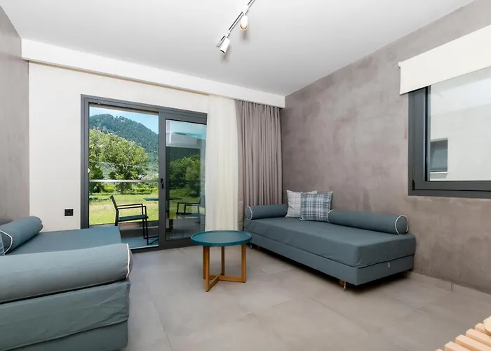 アパートホテル Marajo